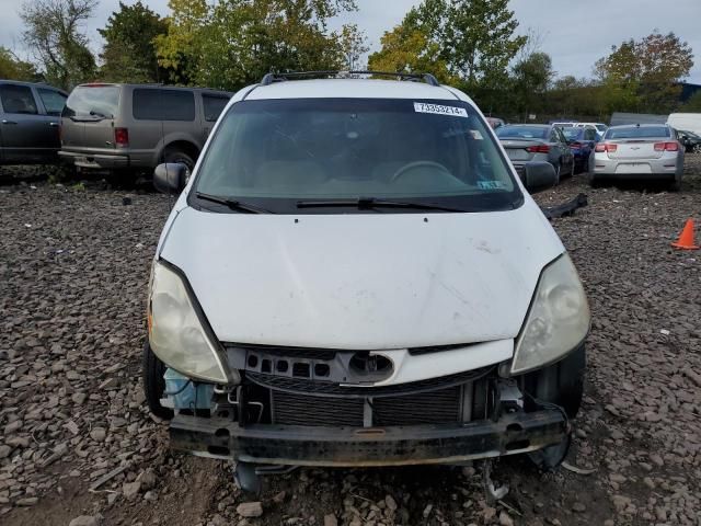 2009 Toyota Sienna CE