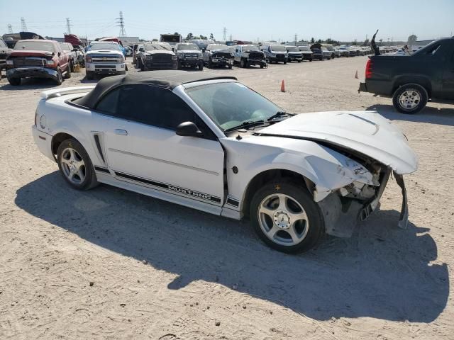 2004 Ford Mustang