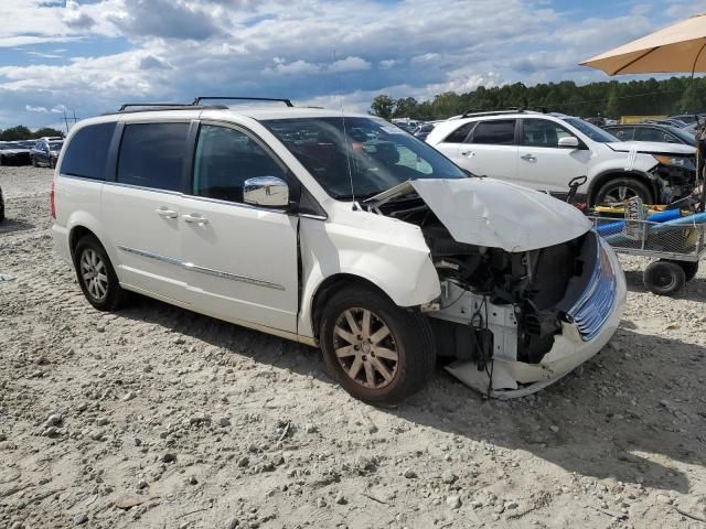 2011 Chrysler Town & Country Touring L