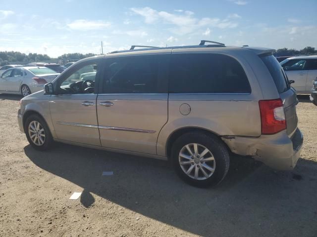 2015 Chrysler Town & Country Limited Platinum