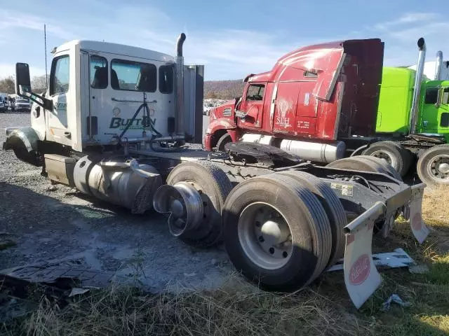 2022 Peterbilt 567