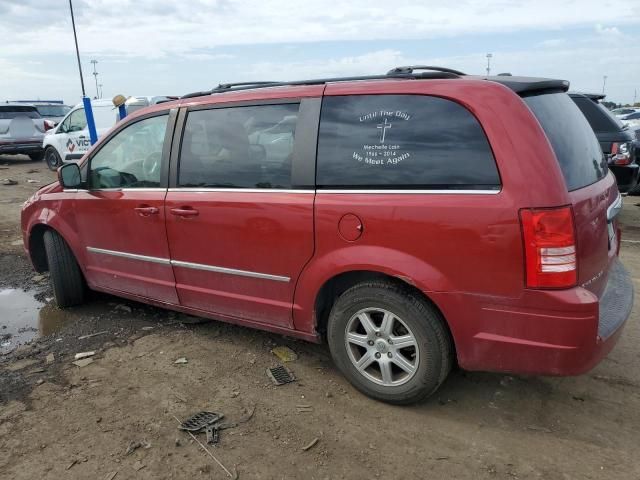 2010 Chrysler Town & Country Touring