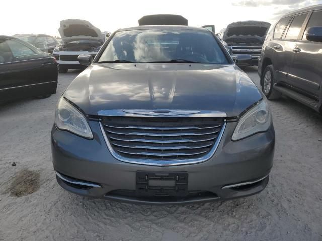 2013 Chrysler 200 Touring