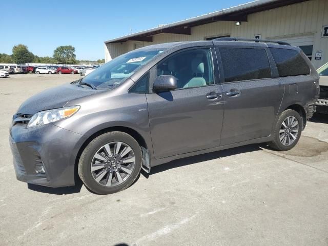 2019 Toyota Sienna XLE