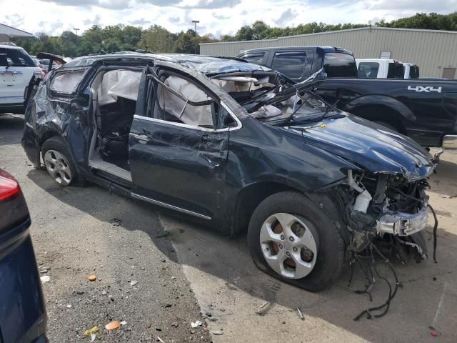 2017 Chrysler Pacifica Touring L Plus