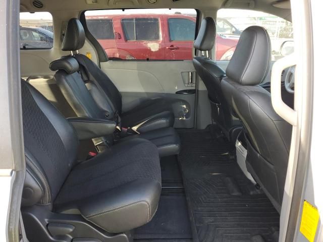 2014 Toyota Sienna Sport