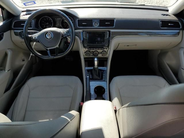 2016 Volkswagen Passat SE