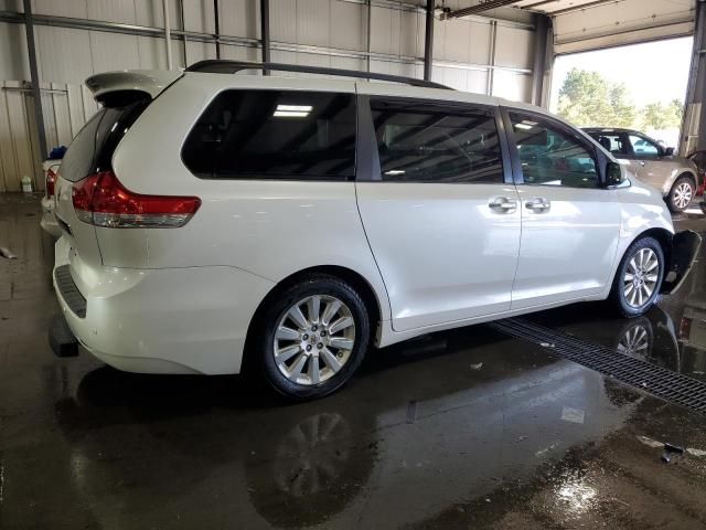 2011 Toyota Sienna XLE