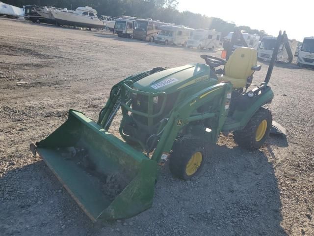 2022 John Deere 1025R