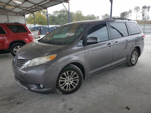 2011 Toyota Sienna XLE