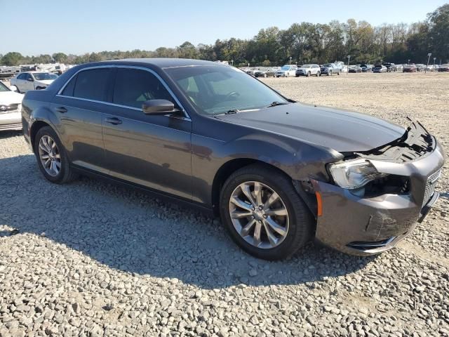 2017 Chrysler 300 Limited