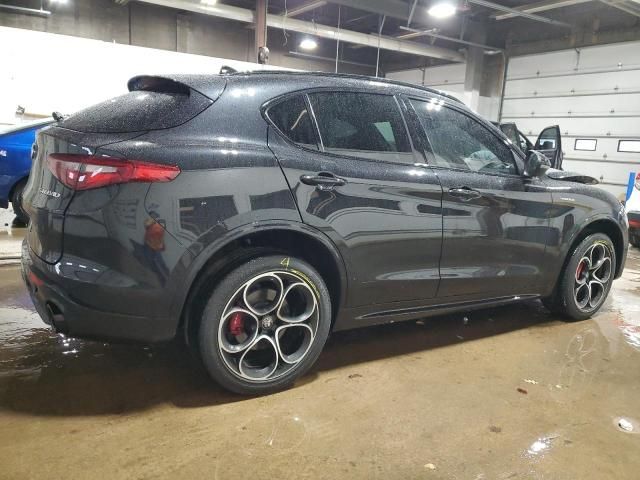 2022 Alfa Romeo Stelvio TI