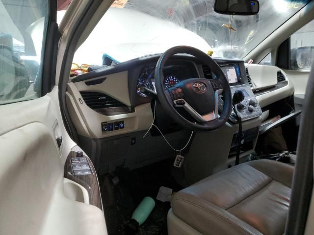 2017 Toyota Sienna XLE