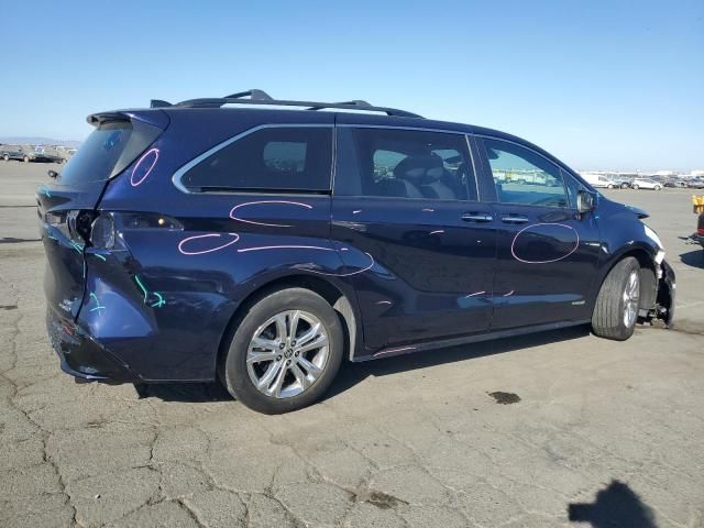 2021 Toyota Sienna XSE