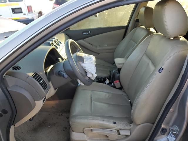 2011 Nissan Altima Base