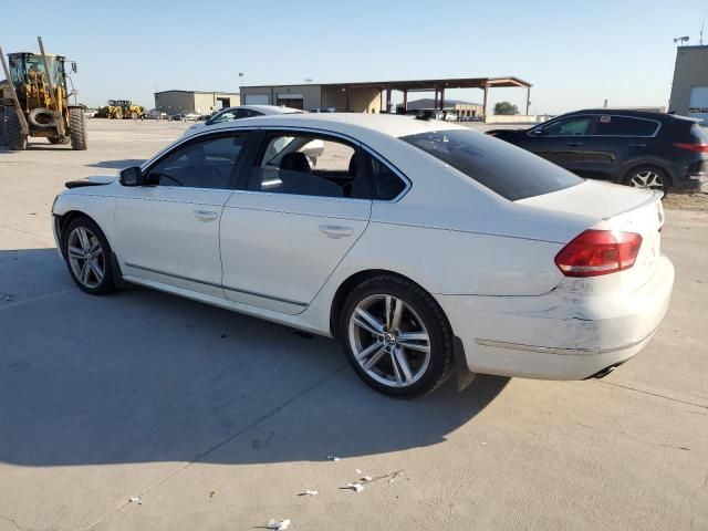 2013 Volkswagen Passat SEL