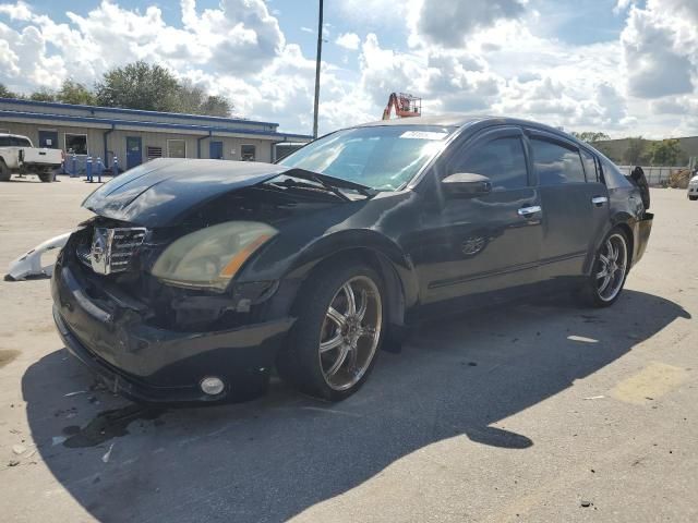 2004 Nissan Maxima SE