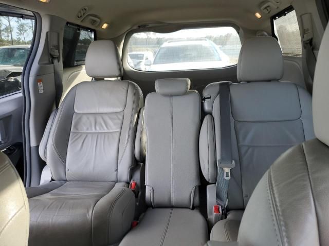 2015 Toyota Sienna XLE