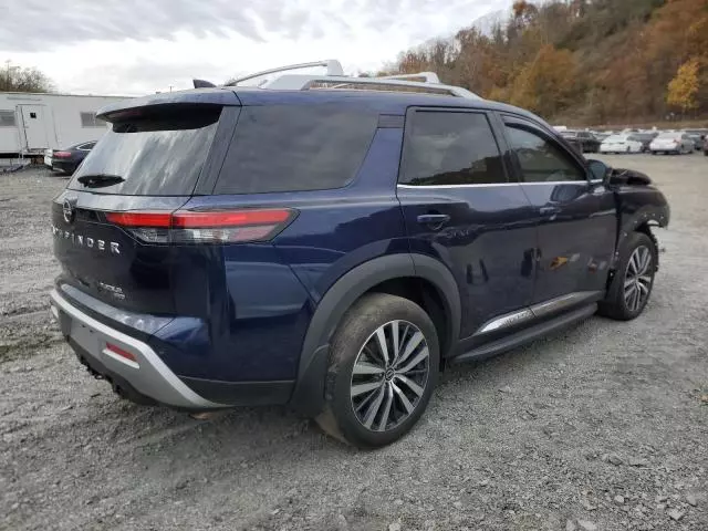 2022 Nissan Pathfinder Platinum