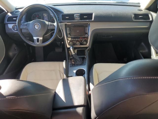 2015 Volkswagen Passat SE