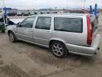 2000 Volvo V70 Base