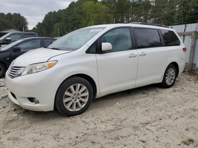 2013 Toyota Sienna XLE