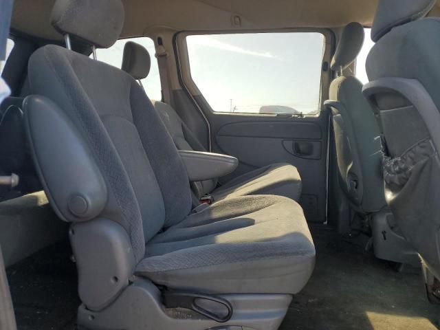 2005 Chrysler Town & Country