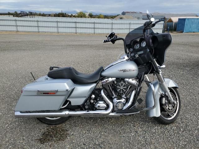 2010 Harley-Davidson Flhx