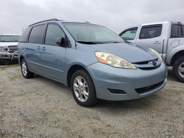 2006 Toyota Sienna LE