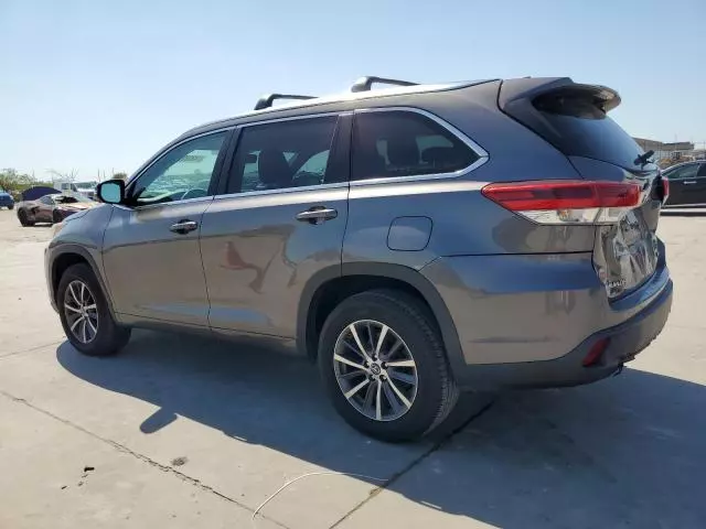 2018 Toyota Highlander SE