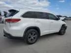 2018 Toyota Highlander LE