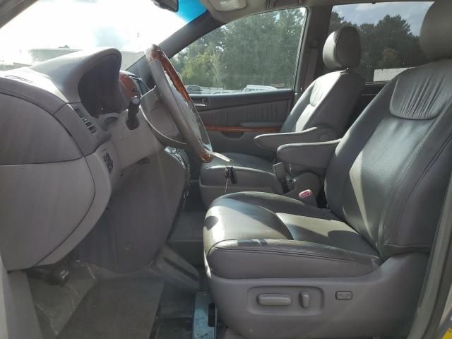 2008 Toyota Sienna XLE