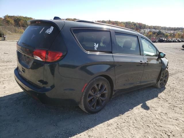 2020 Chrysler Pacifica Touring L Plus