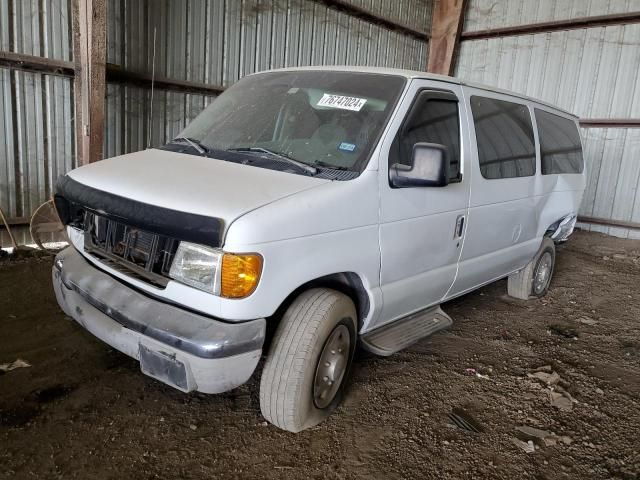 2004 Ford Econoline E350 Super Duty Wagon