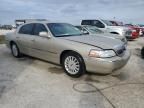 2005 Lincoln Town Car Signature Limited