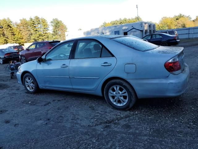 2005 Toyota Camry LE