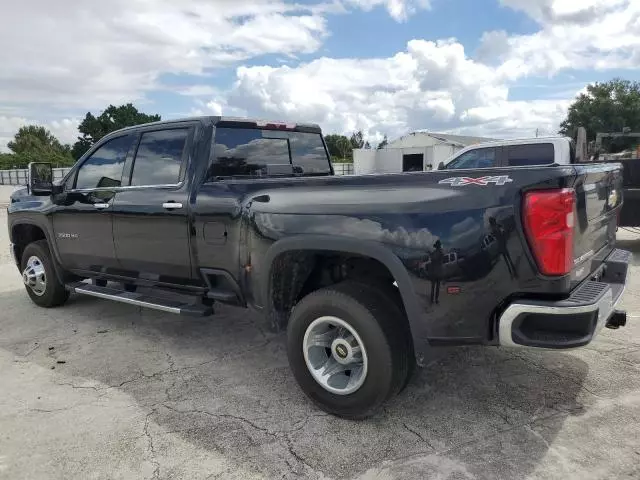 2022 Chevrolet Silverado K3500 LTZ