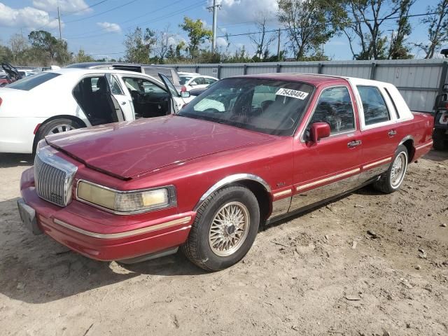 1995 Lincoln Town Car Signature