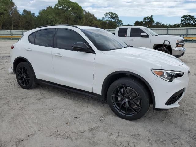 2021 Alfa Romeo Stelvio Sport