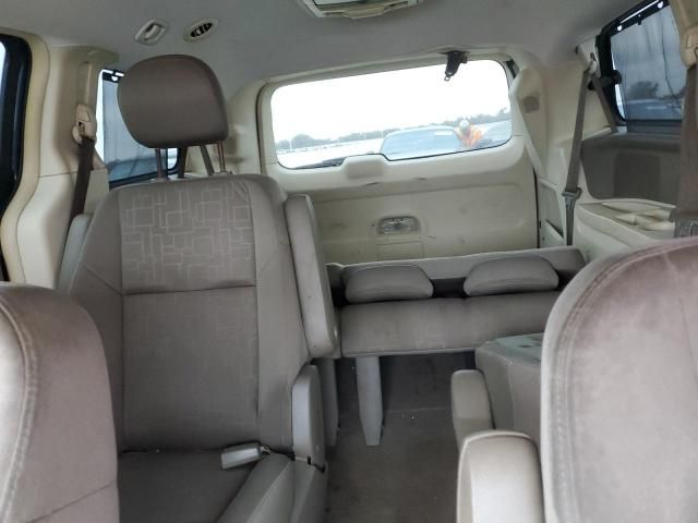 2009 Volkswagen Routan SE