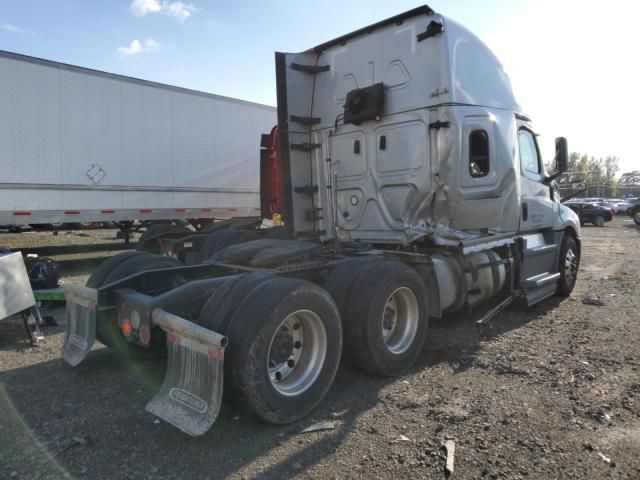 2023 Freightliner Cascadia 126