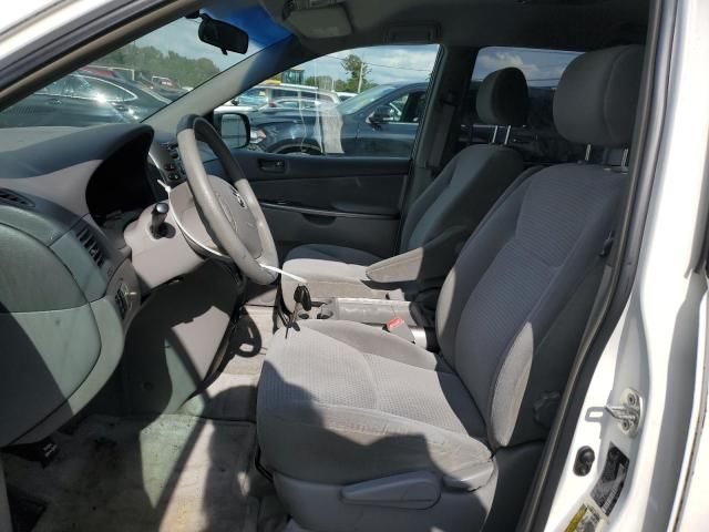 2006 Toyota Sienna CE