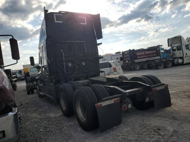 2015 Freightliner Cascadia 125