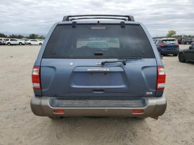 2000 Nissan Pathfinder LE