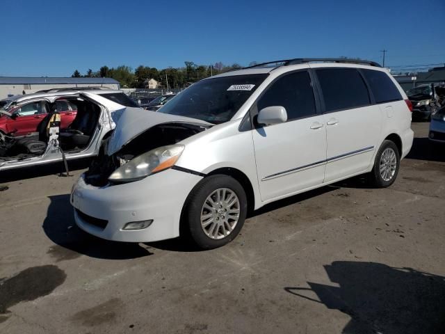 2008 Toyota Sienna XLE