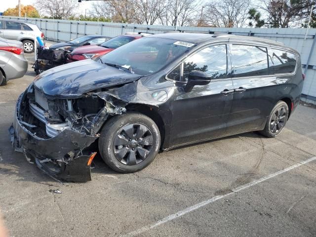 2020 Chrysler Pacifica Hybrid Limited