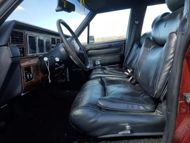 1989 Lincoln Town Car Signature