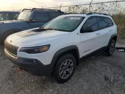 Carros dañados por inundaciones a la venta en subasta: 2020 Jeep Cherokee Trailhawk