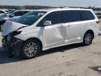 2019 Toyota Sienna XLE