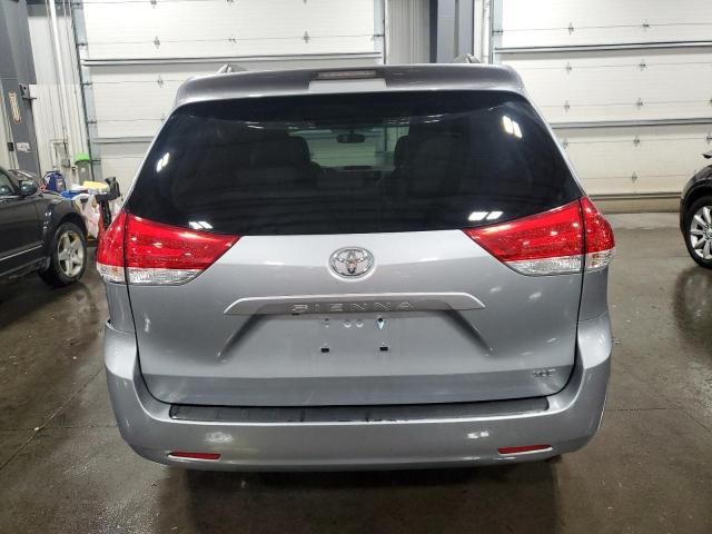 2011 Toyota Sienna XLE